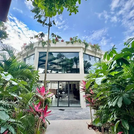 Beautiful Loft Minutes From The Sea! *