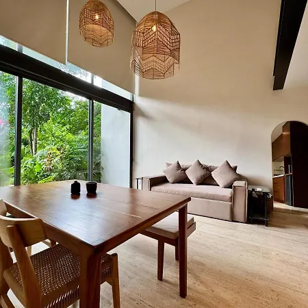 Luxury Loft Minutes From The Sea! *