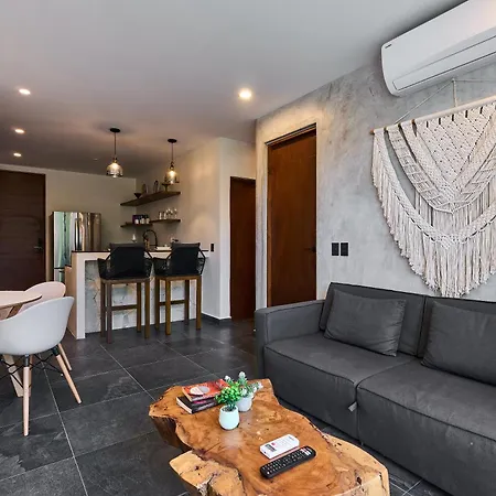 Casa Baay - Private 17 Bedroom House, 34 Pax, Rooftop And Pool + Concierge *