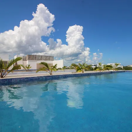 Premium With Rooftop Pool, Gym, Coworking, Cinema