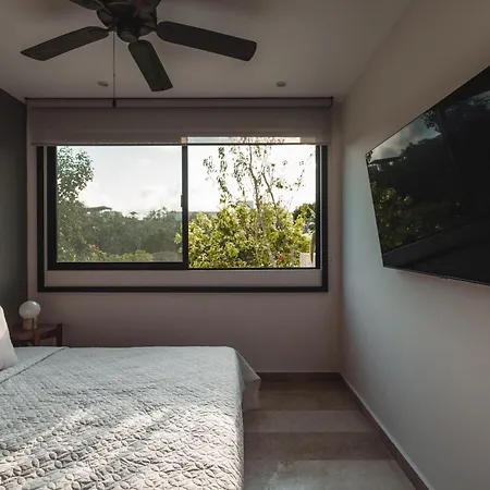 Premium With Rooftop Pool, Gym, Coworking, Cinema Apartment *