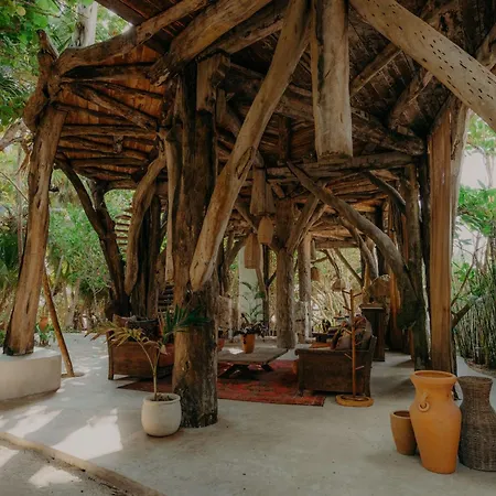Swimup Retreat With Pool Terrace In Veleta * Tulum