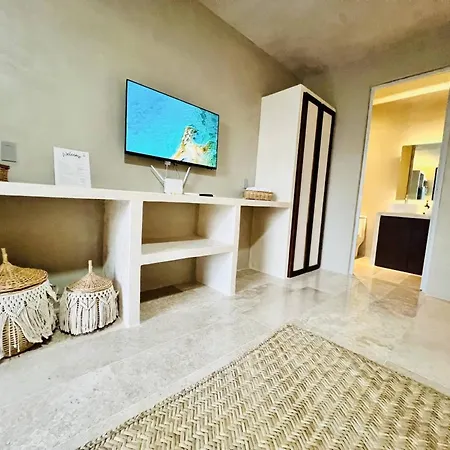 Apartment Private Pool & Grill 2 Bedroom Jungle 416