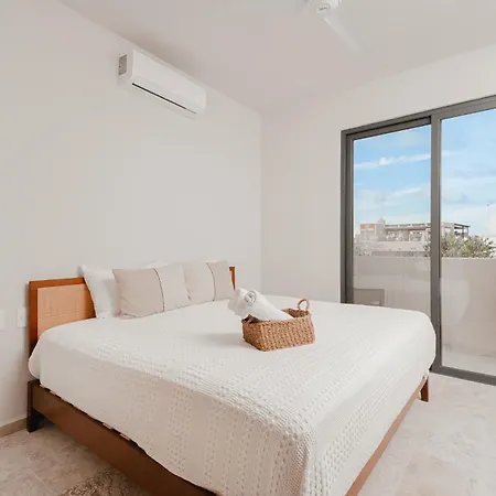 Stylish 3br Penthouse In Pool, Bbq, Gym *