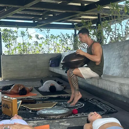 Starfit Boutique Beachclub, & Gym Included 4*