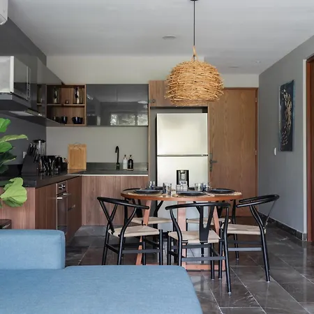 Paramar Black Apartment