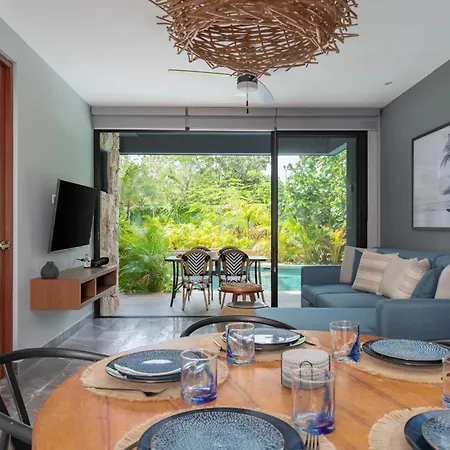 Paramar Black * Tulum