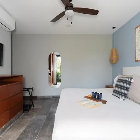 Paramar Black Tulum