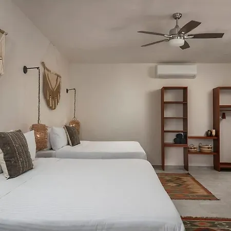 New 3br Private Beachfront With Pool At Soliman