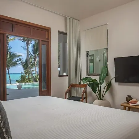 New 3br Private Beachfront With Pool At Soliman *