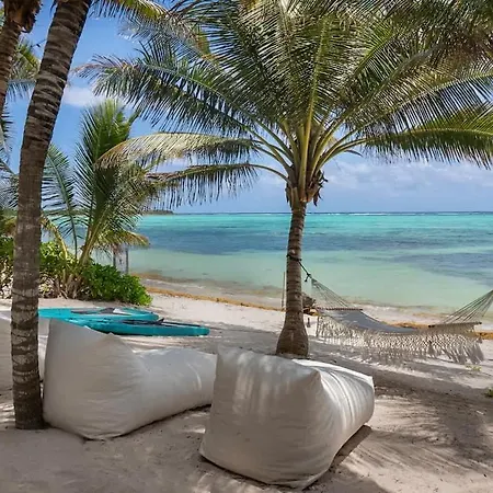 Villa New 3br Private Beachfront With Pool At Soliman
