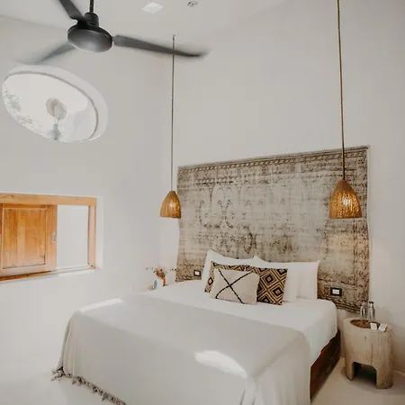 Hotel Sacred Hideaways *