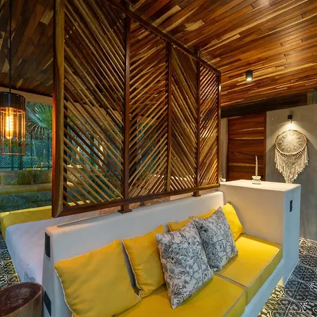 Chay Glass Jungle House * Tulum