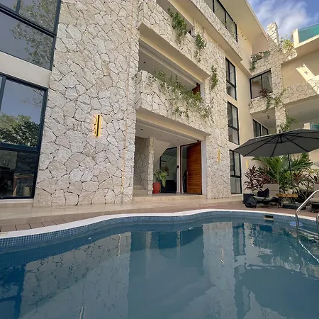 Aparthotel Sak Tuunich Luxury Residences 4*