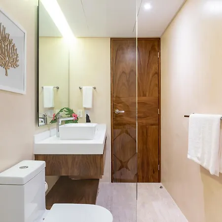 With Pool View Balcony In Veleta Apartment *