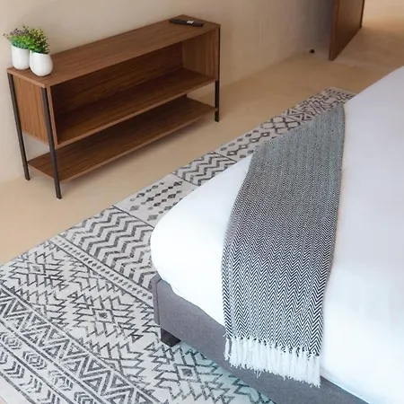 Apartment Ph With Private Pool, Total Relaxation In *