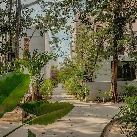 Apartment Luxury-8 Min To Beach-private Jacuzzi & Pool