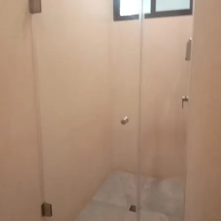 La Veleta, Pet Friendly Studio,laundry ,wifi 250mb,alberca *