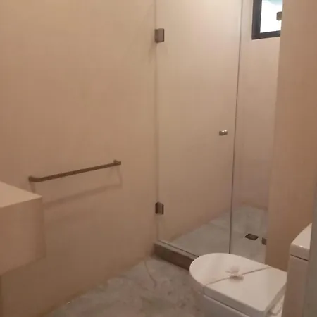 Apartment La Veleta, Pet Friendly Studio,laundry ,wifi 250mb,alberca
