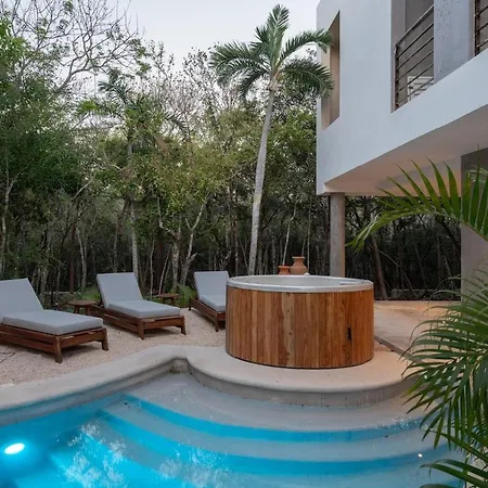 Villa Aqua *