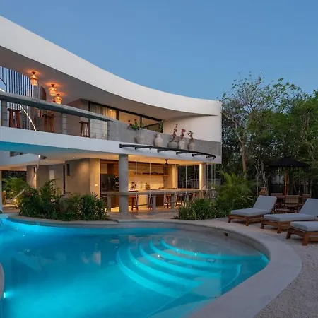 Aqua Villa *