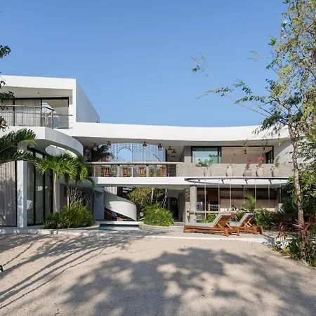 Aqua Villa *
