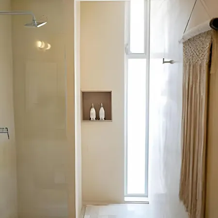 Piscina Privada Con Gran Comodidad. Apartamento