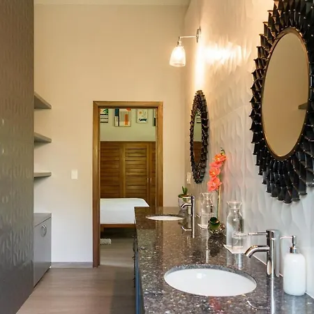Casa Lulu Luxury 4 Bedroom Mins To The With Private Pool *