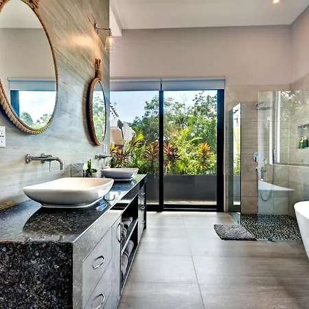 Casa Lulu Luxury 4 Bedroom Mins To The With Private Pool Villa