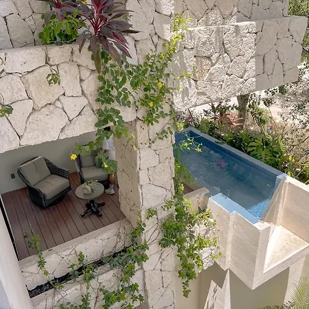 Sak Tuunich Luxury Residences