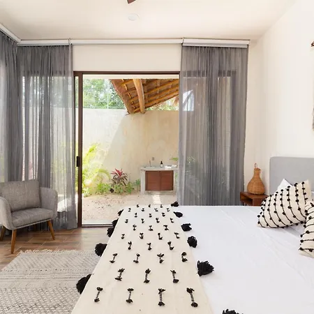 Zenda - Luxury Private Hotel 4*