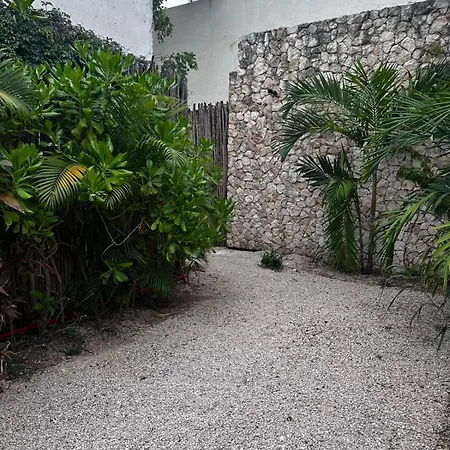 Zenda - Luxury Private Hotel