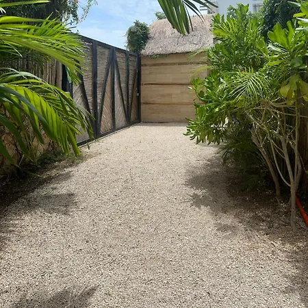 Zenda - Luxury Private