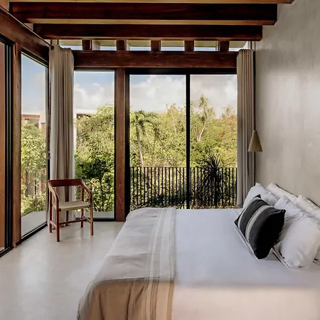 Private Jungle - Pool & Concierge For 21 Holiday home