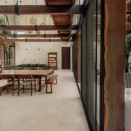 Private Jungle - Pool & Concierge For 21 *