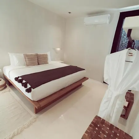 Downtown (adults Only) 5*