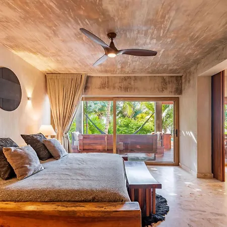 Villa Beachfront Tankah 3 For 18 Guests!