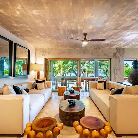 Beachfront Tankah 3 For 18 Guests! Tulum