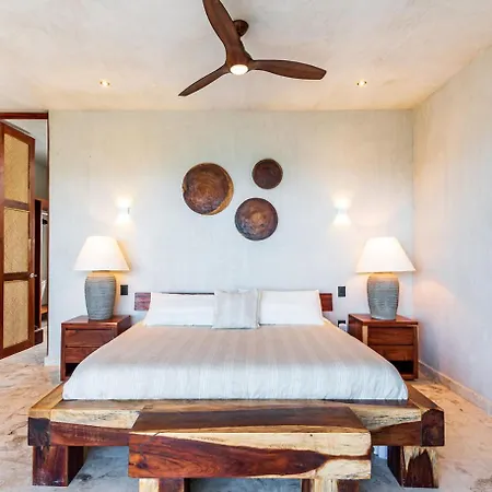 Beachfront Tankah 3 For 18 Guests! Villa Tulum