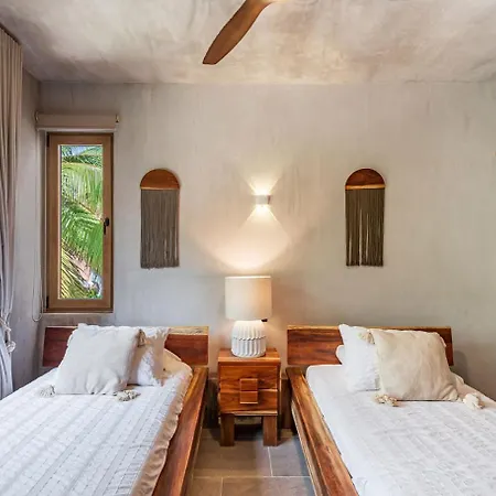 Beachfront Tankah 3 For 18 Guests!