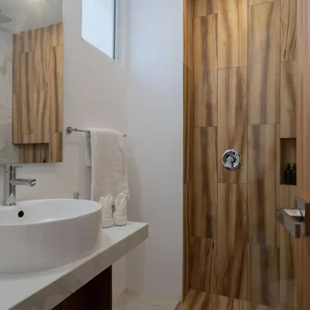 Modern And Stylish In Muuk Tulum
