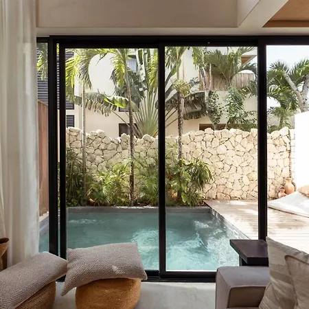 Luxe 6-br With Four Private Pools *