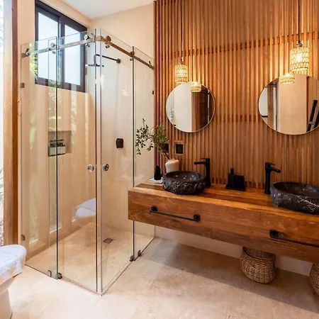 Luxe 6-br With Four Private Pools Villa Tulum