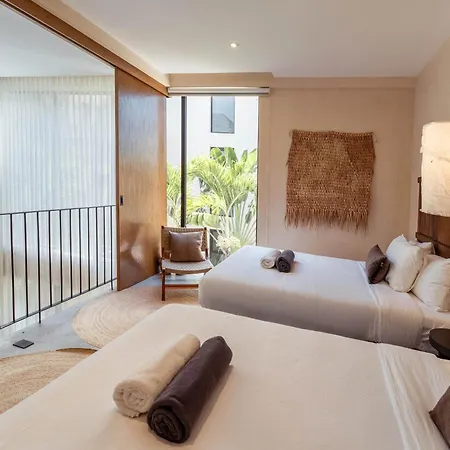 Luxe 6-br With Four Private Pools Villa
