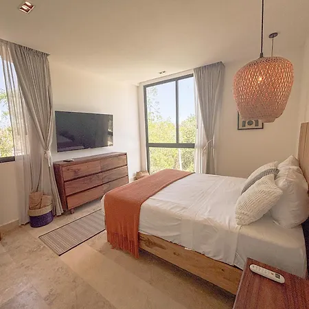 Sak Tuunich Luxury Residences Aparthotel