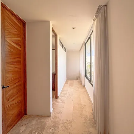 Sak Tuunich Luxury Residences Aparthotel 4*