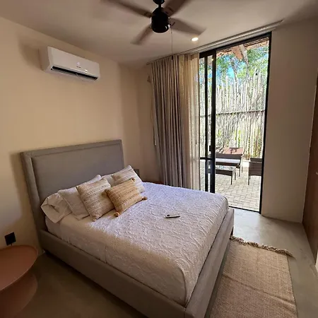 Apartahotel Luxury Near The *
