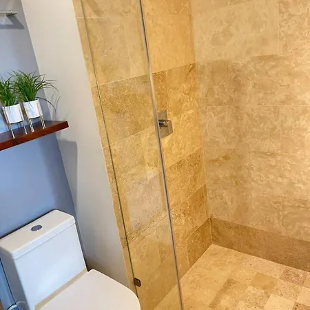Apartment Luxury 3bd With Balcony And Rooftop Pool *