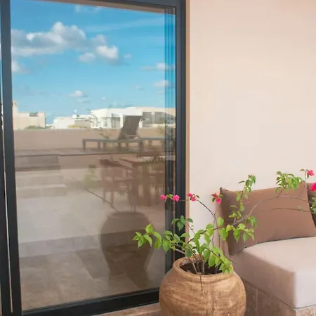 Live The Style At Chichilbeach Club Access Apartment