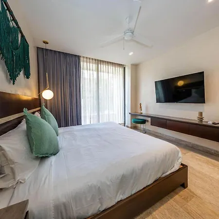 Holiday home Elegant 2br W Rooftop Pool Close To Tulum